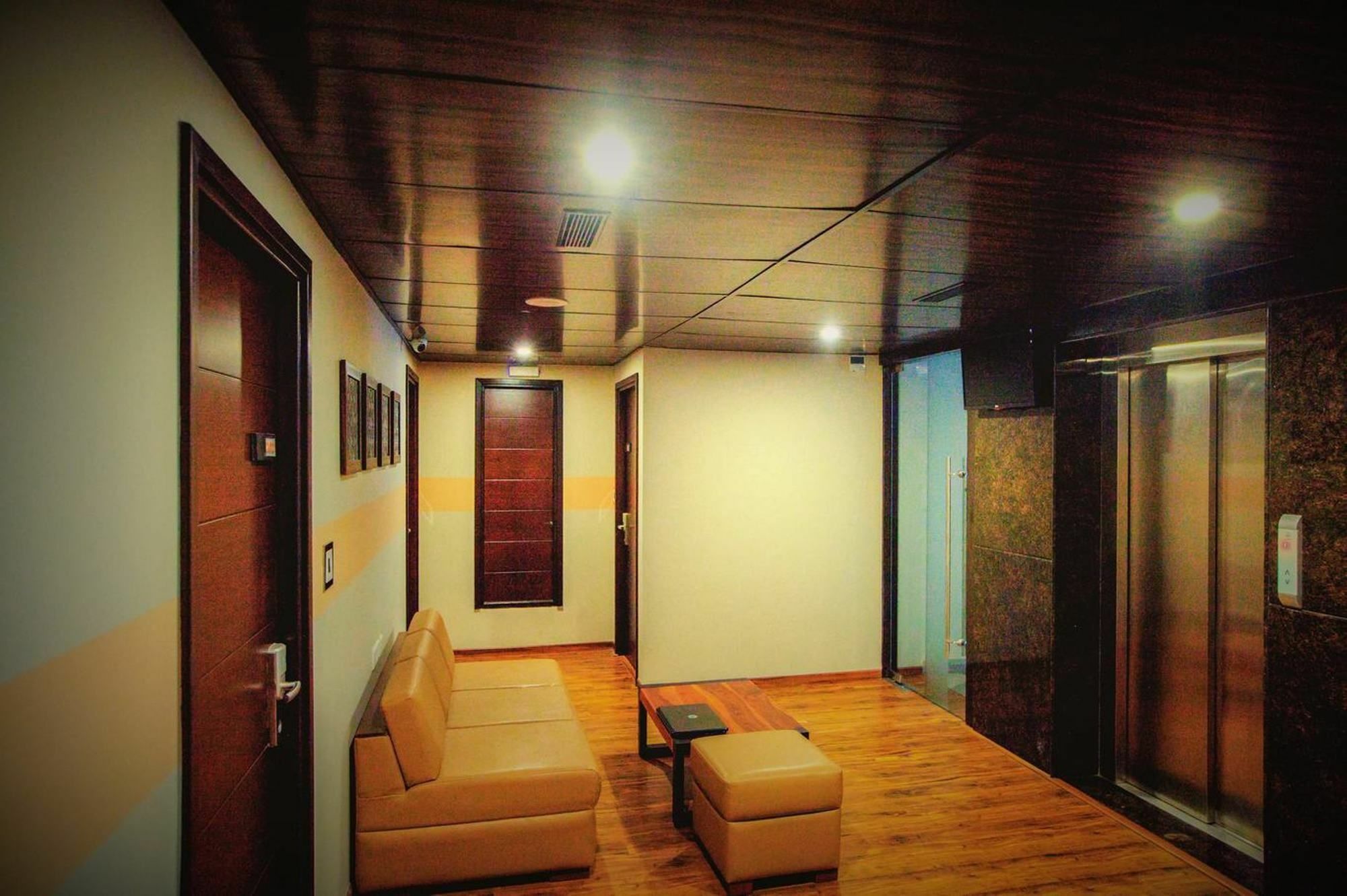 Minla Hotel Bengaluru Zewnętrze zdjęcie