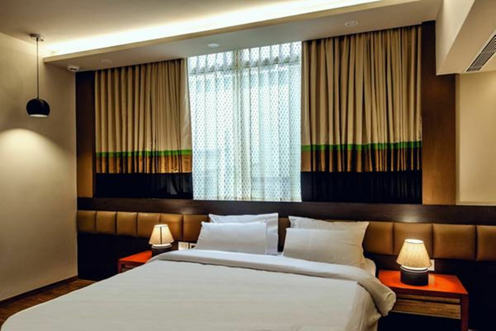 Minla Hotel Bengaluru Zewnętrze zdjęcie