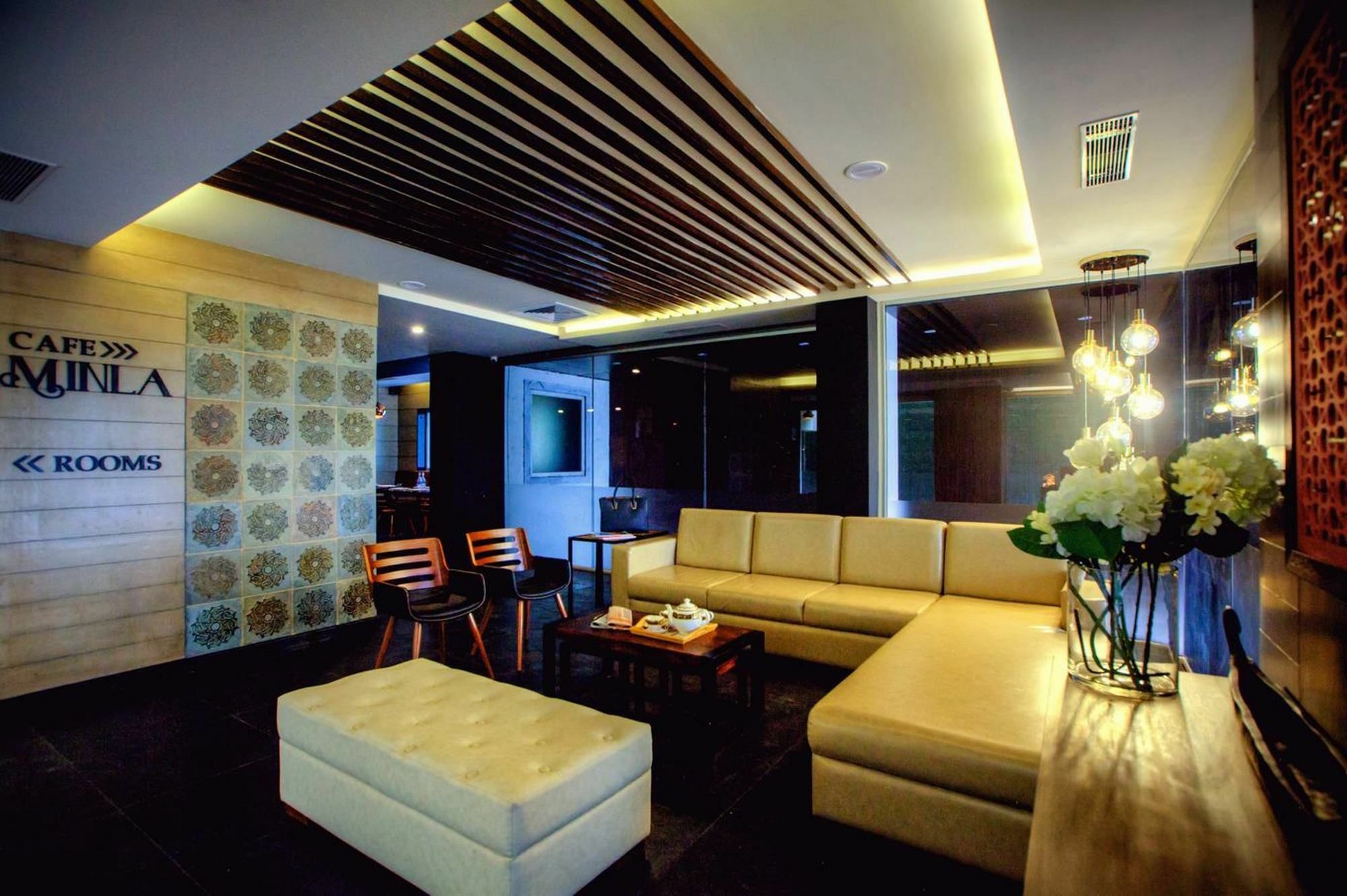 Minla Hotel Bengaluru Zewnętrze zdjęcie