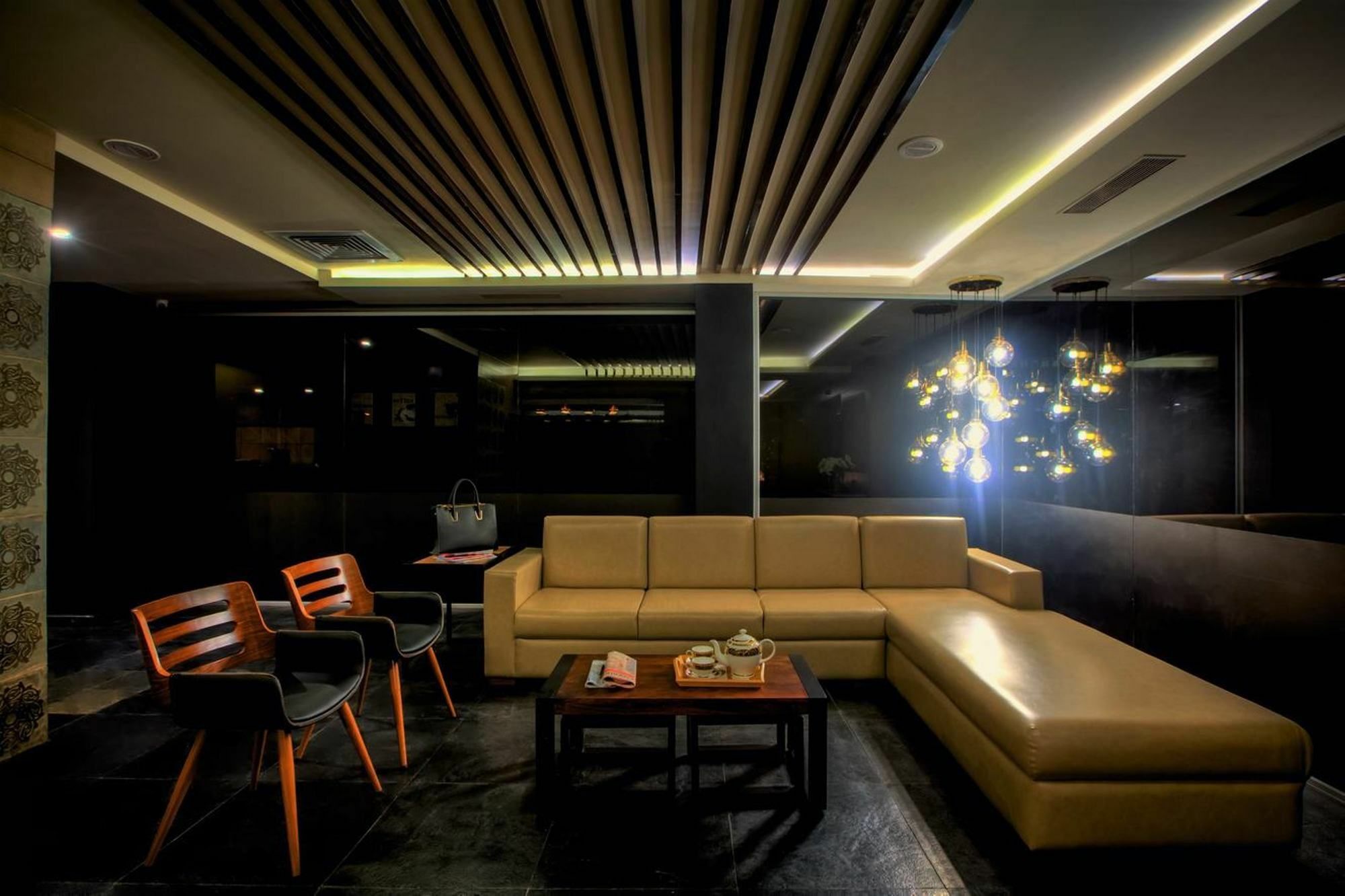 Minla Hotel Bengaluru Zewnętrze zdjęcie